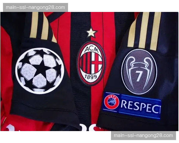 从重伤到回归：记录AC米兰后卫卡卢卢的漫长康复之路