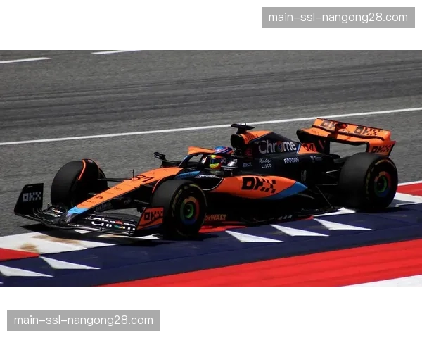 皮亚斯特里专访：坦言适应新车是挑战，目标在墨尔本主场登台